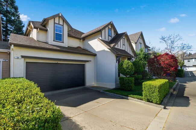 Building Photo - 4 Bed 3 Bath Single Family Home in Napa