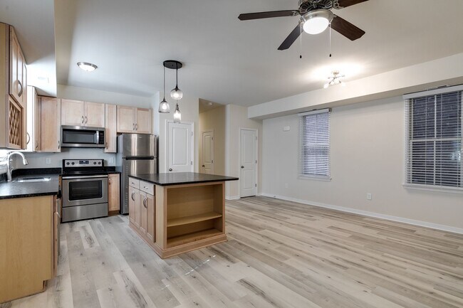 Building Photo - 821 N. 24th. St