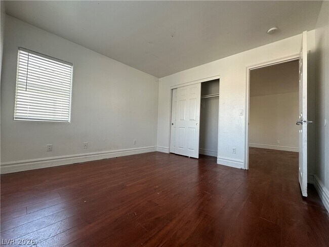 Building Photo - 9763 Waukegan Ave