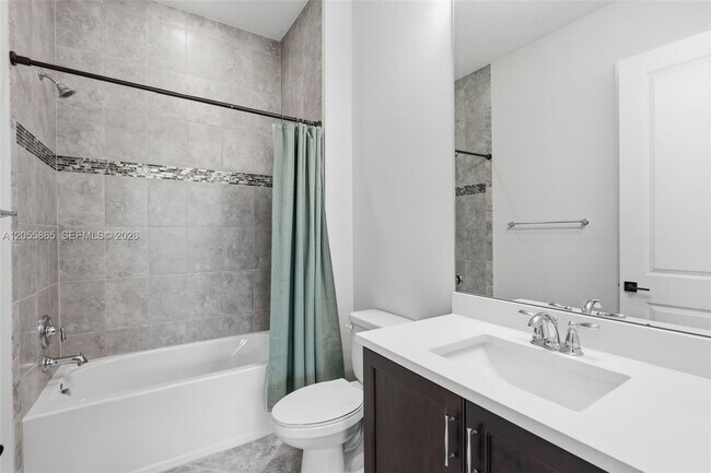 Building Photo - 4662 Estates Cir