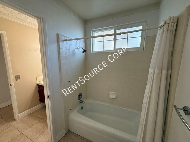 Building Photo - 2522 Marcella St