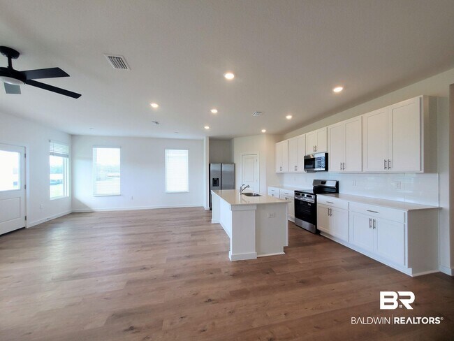 Building Photo - 3840 Casita Cir