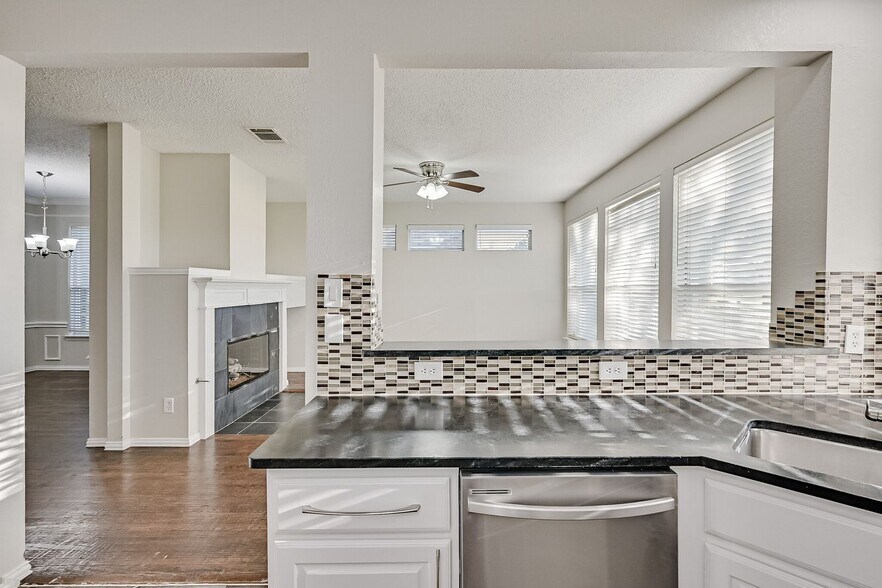 Building Photo - 5308 Promise Land Dr
