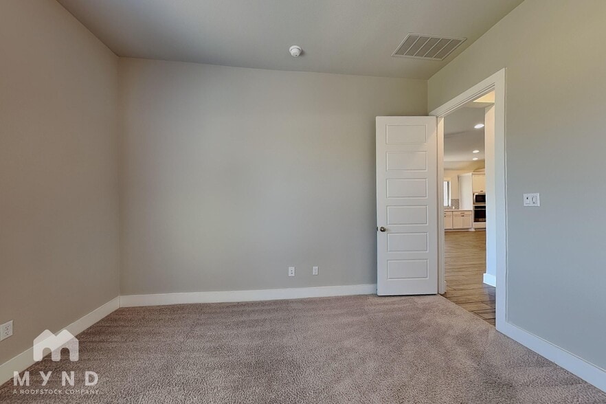 Building Photo - 152 Reagan Dr
