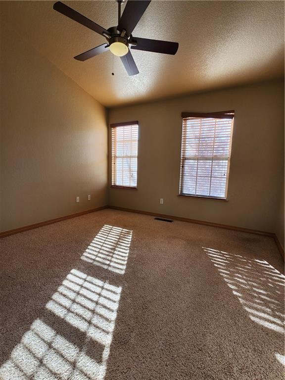Building Photo - 2858 W Redstone Dr