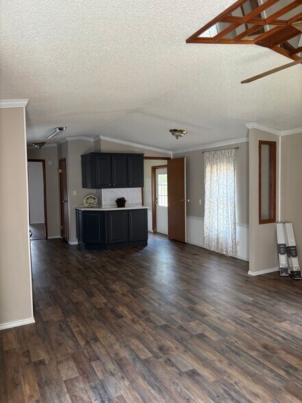 Building Photo - 10167 Lynette Dr