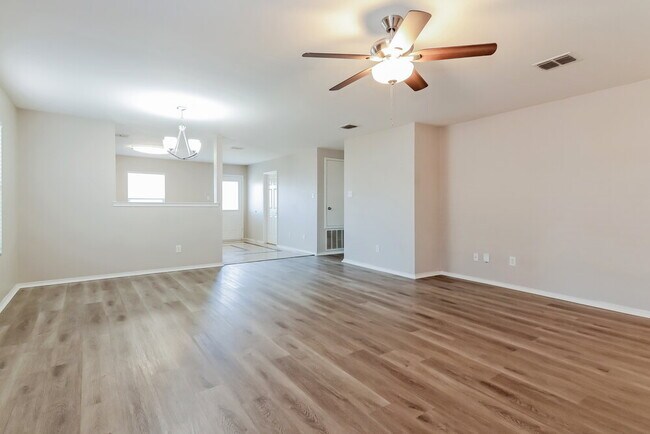 Building Photo - 8123 Stowe Springs Ln