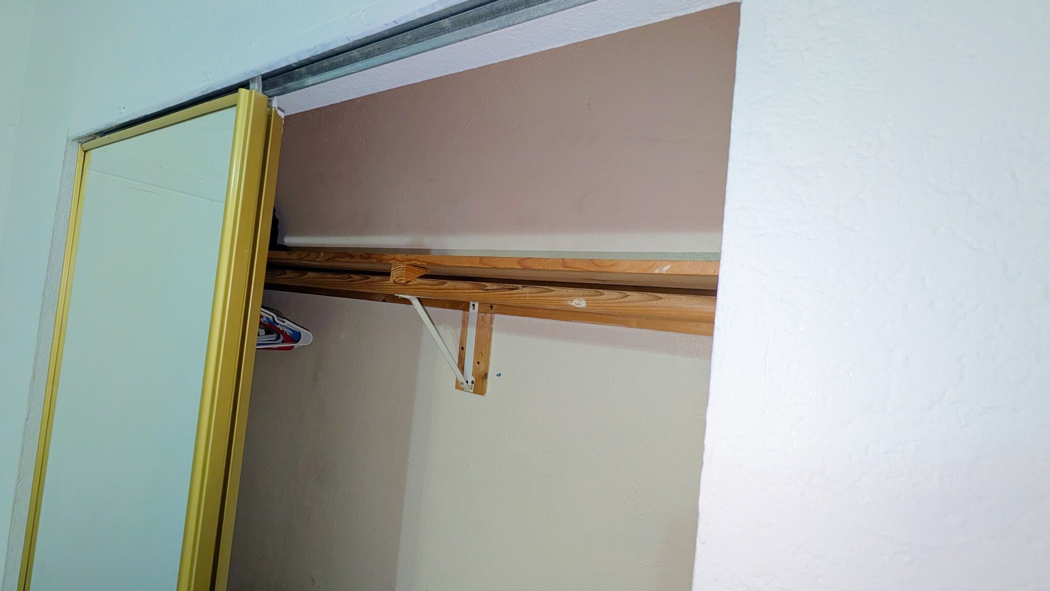 Building Photo - 2842 Van Buren St