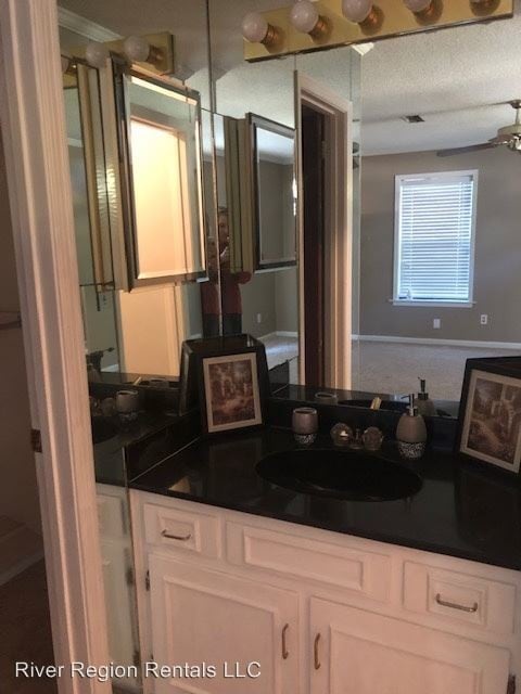 Building Photo - 3 br, 2 bath House - 3220 Little John Drive