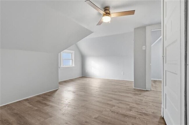 Building Photo - 228 Sylvan Walk