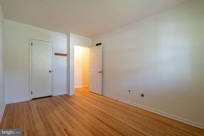 Building Photo - 1558 Specht Pl