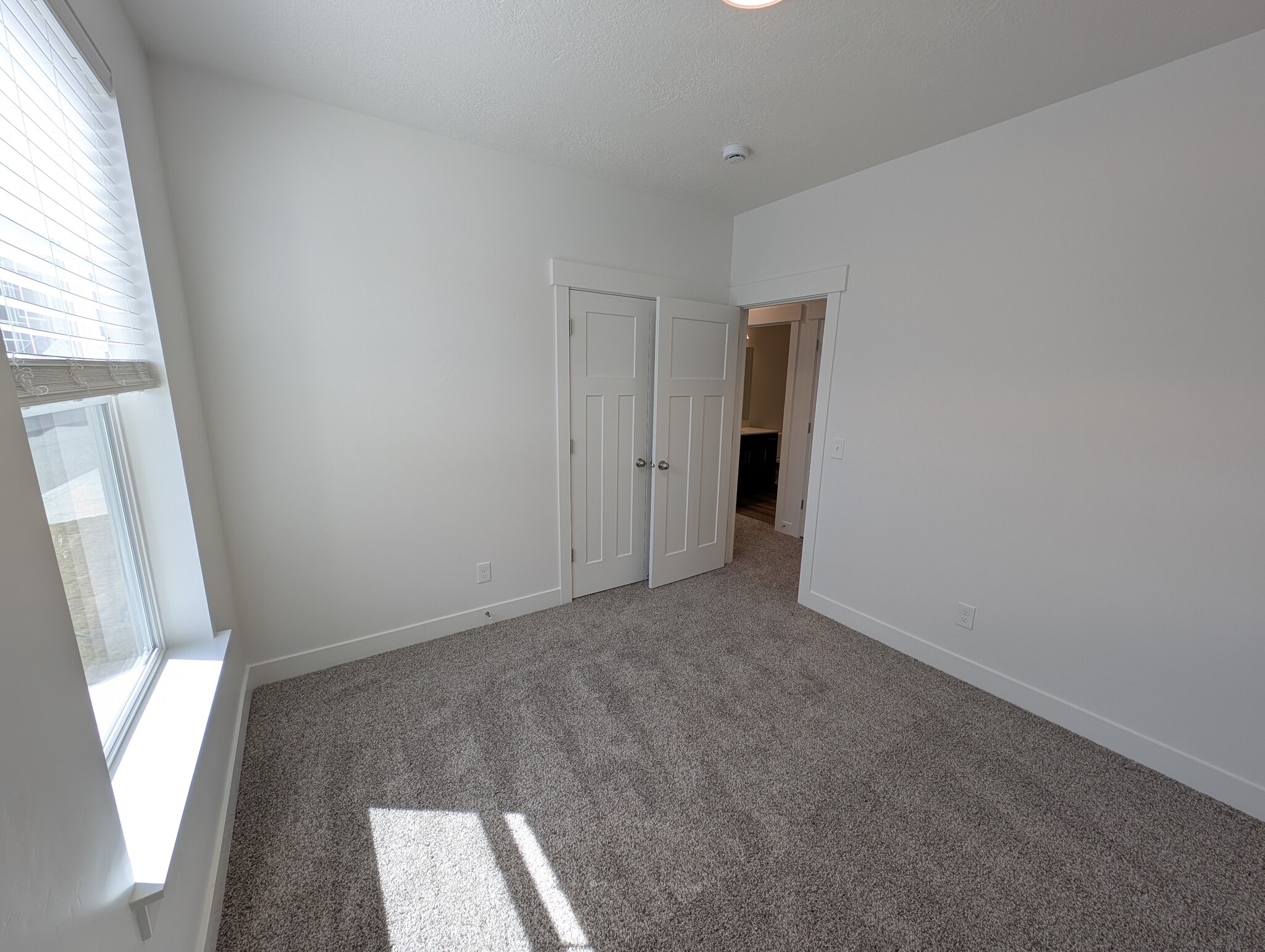 Building Photo - 3993 W Big Horn Dr