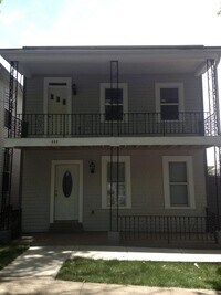 Building Photo - 532 Forest Ave