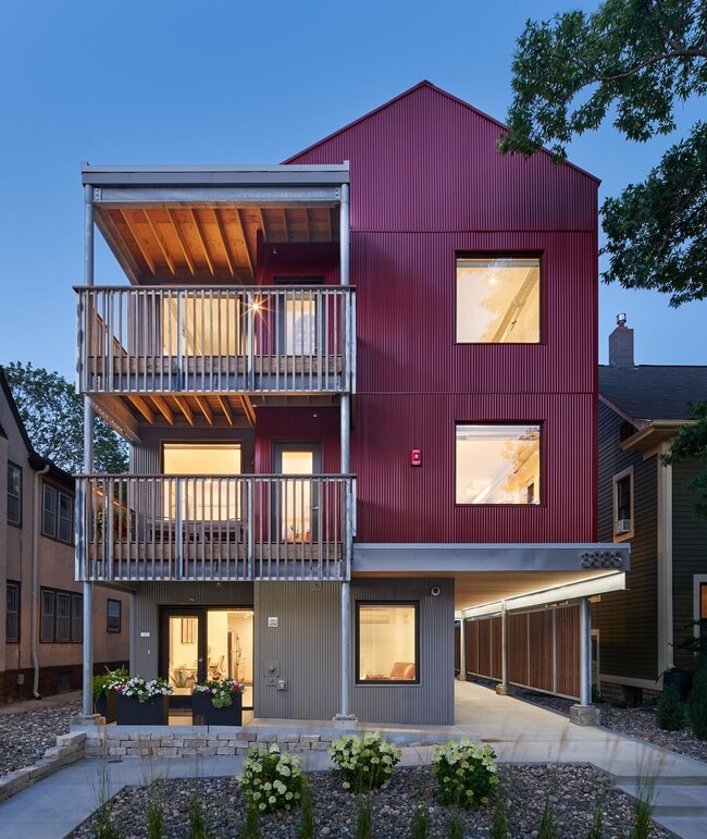 Building Photo - 3333 Hennepin