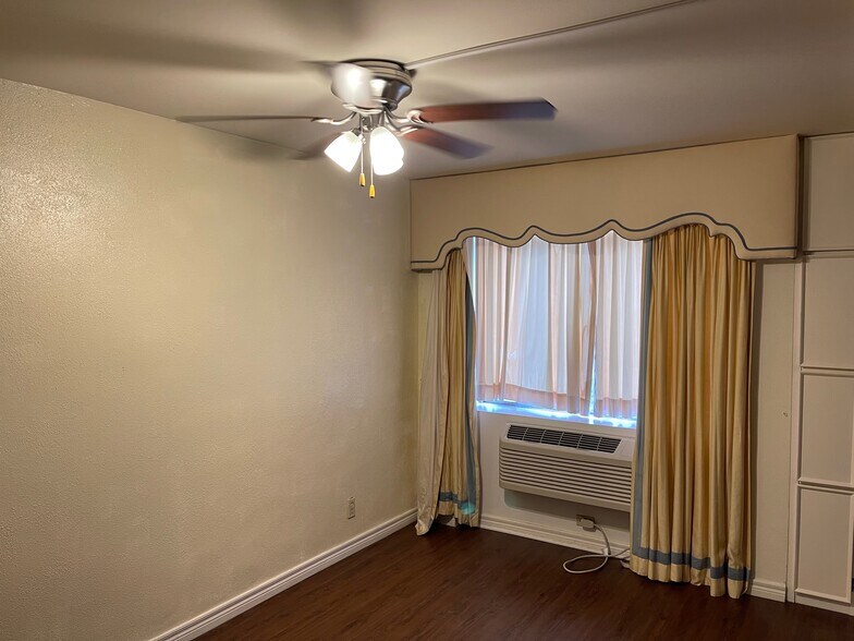 Building Photo - 7520 Hornwood Dr