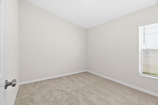 Building Photo - 36920 Sagemoor Dr