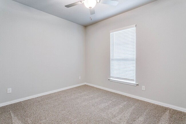Building Photo - Modern Comfort Meets Prime Location – Your...