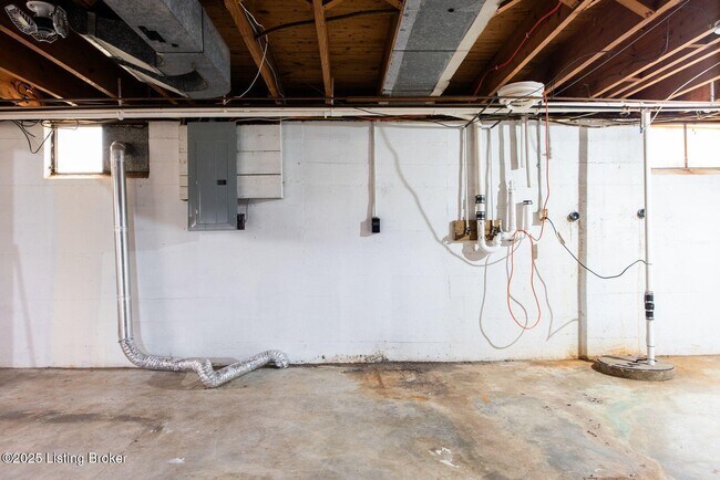 Building Photo - 2816 Milburn Ave