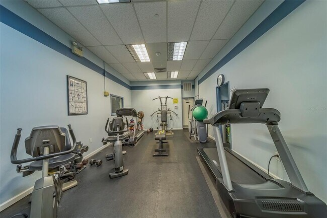 Building Photo - 400 Island Way