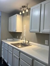 Building Photo - 2412 Western Ave