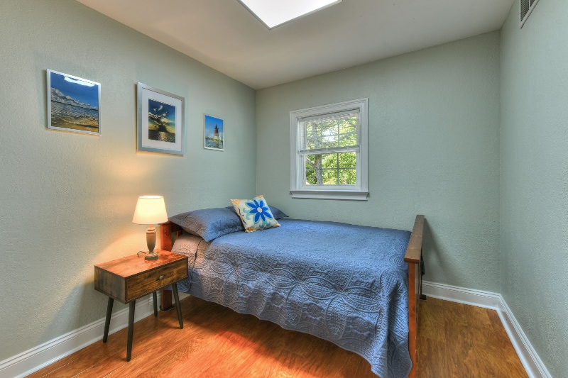 Building Photo - 20902 South Ave