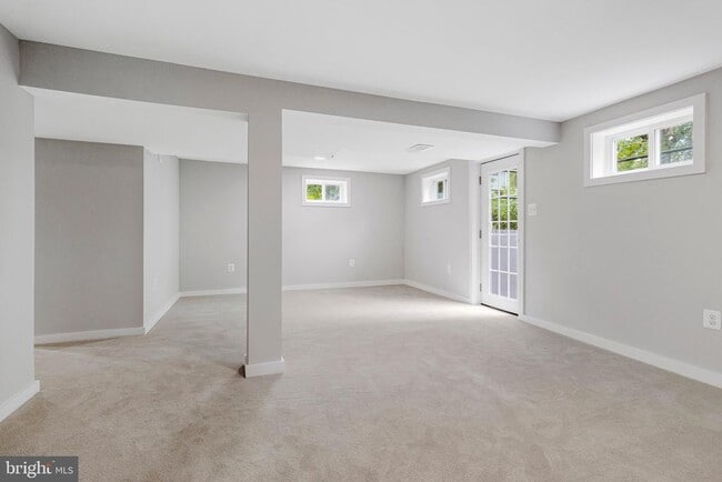 Building Photo - 5511 Callander Dr