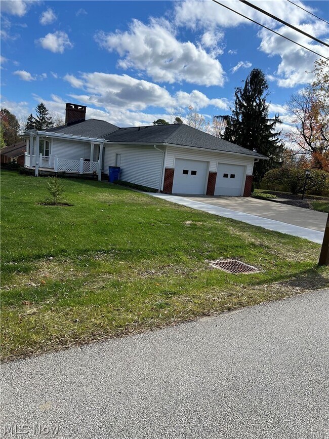 Building Photo - 12321 Norton Dr