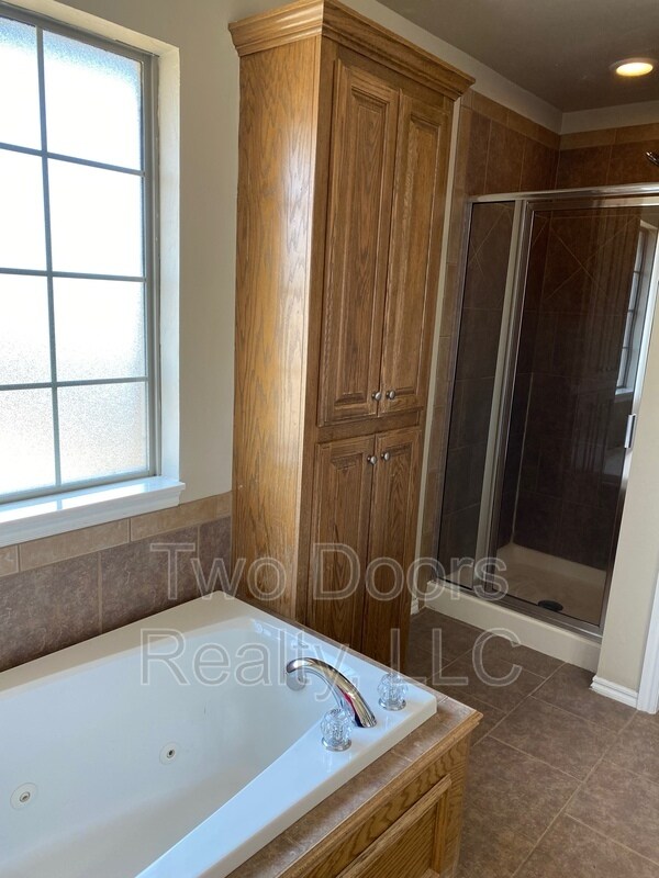 Building Photo - 858 Patco Spur Ave