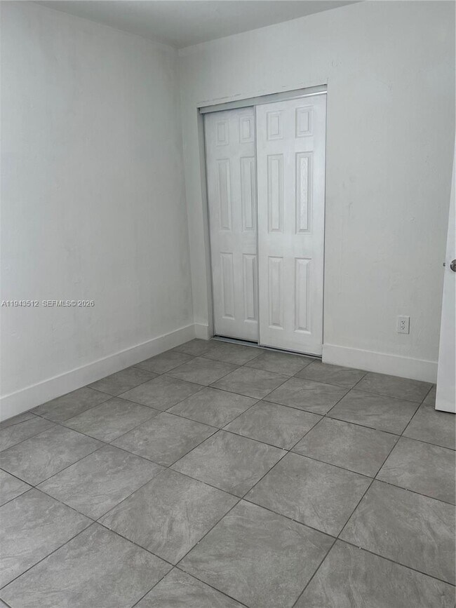 Building Photo - 317 E 8th St