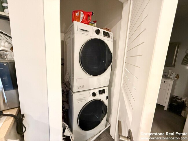 Building Photo - SOUTH BOSTON LUXURY BUILDING - ELEVATOR - ROOFDECK - GARAGE PARKING AVAILABLE