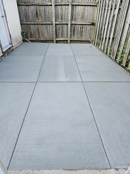 Backyard patio - 8219 McClelland Pl