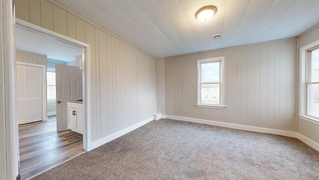 Building Photo - 2230 Kinkel Ave