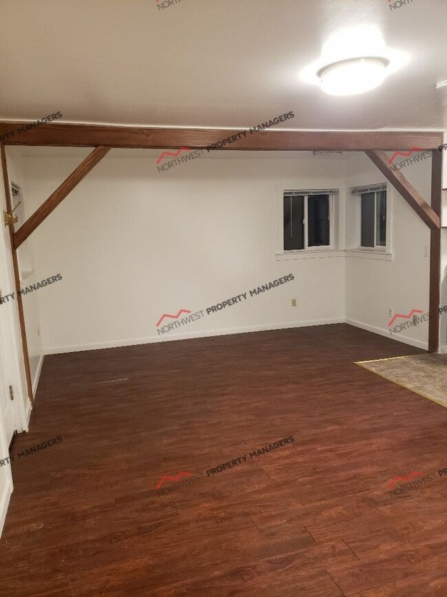 Building Photo - STATUS:AVAILABLE R258A | $1095