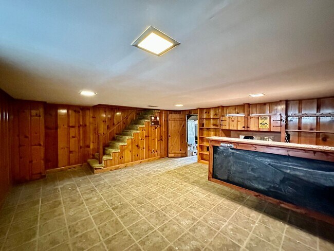 Building Photo - Charming 3 Bedroom/1.5 Bathroom Townhome with In-Unit Laundry in Towson, MD!