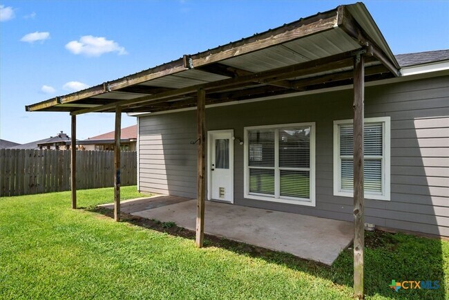 Building Photo - 403 Thunderstorm Ave