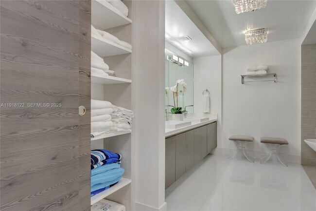 Building Photo - 300 Sunny Isles Blvd