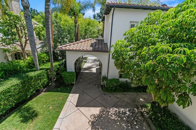 Building Photo - Bonita Canyon Luxury Estate With Pool