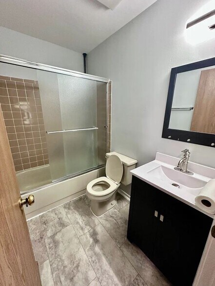 Building Photo - 1200 Churchill Ct