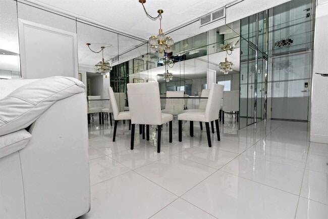 Building Photo - 1880 S Ocean Dr