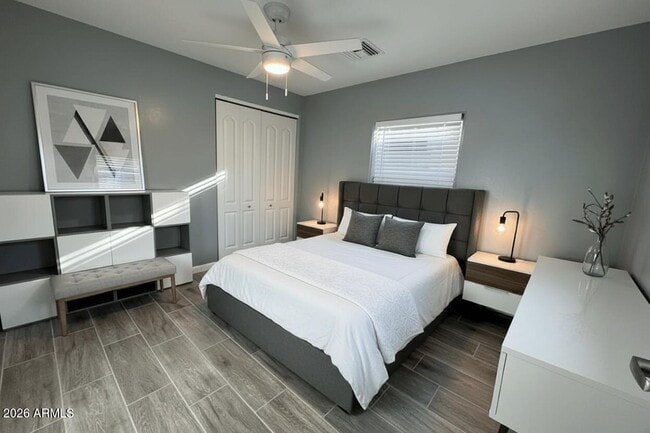 Building Photo - 68 S Ashland