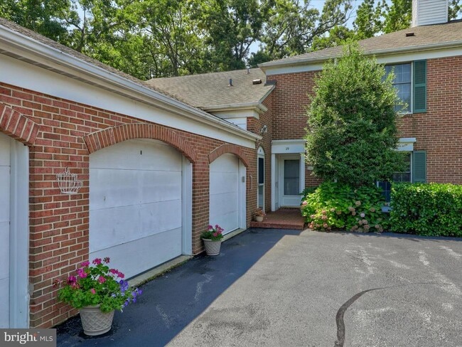 Building Photo - 24345 Widgeon Pl