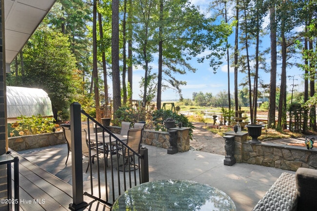 Building Photo - 426 Loblolly Dr
