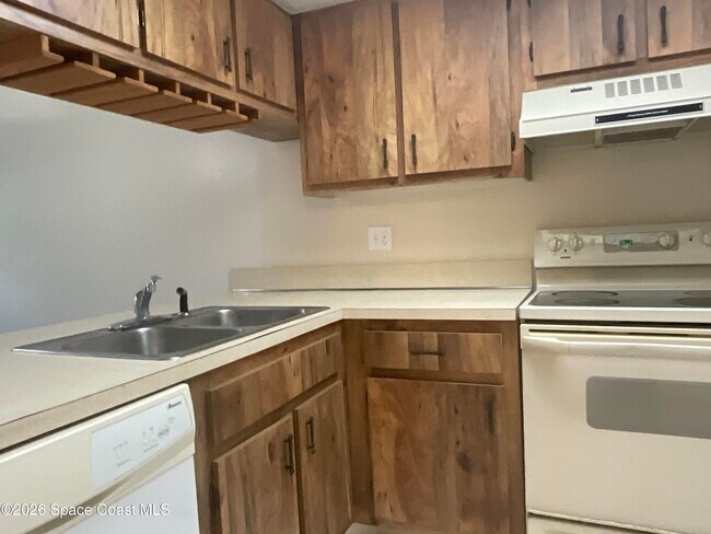 Building Photo - 435 Catamaran Dr