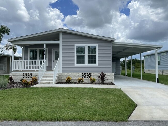 Primary Photo - 34604 Ballyhoo Dr
