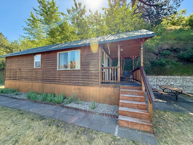 Building Photo - Fully Furnished Riverfront Cabin on the Clearwater River – Move-In Ready!