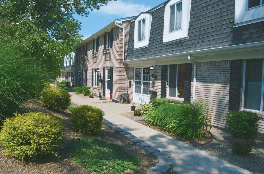 Birchwood Square Apartments 510 Center Rd West Seneca NY 14224