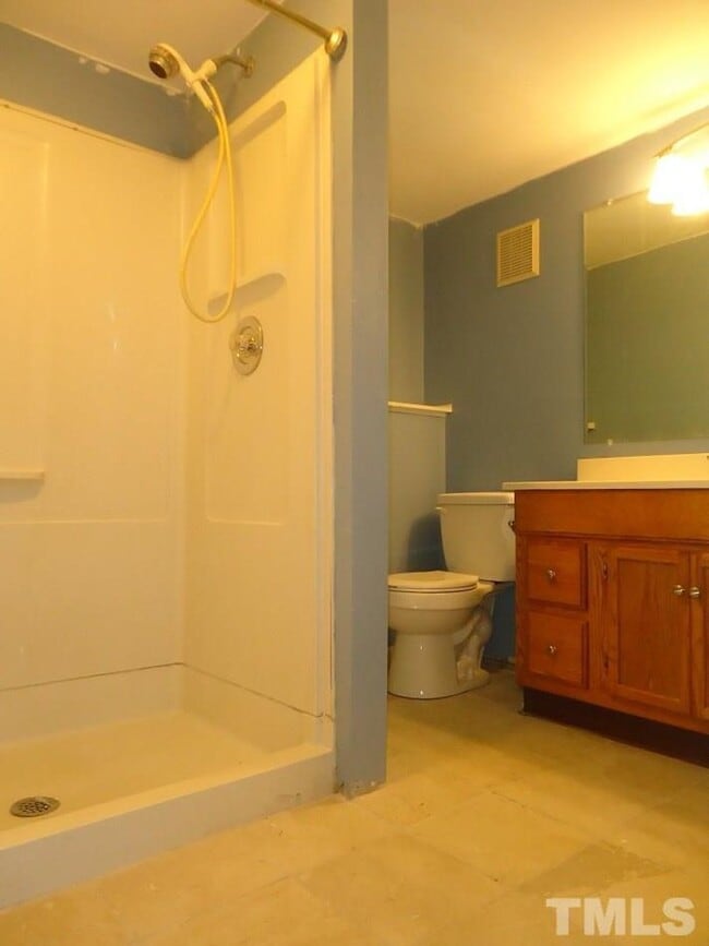 Building Photo - 110 Charolais Trail