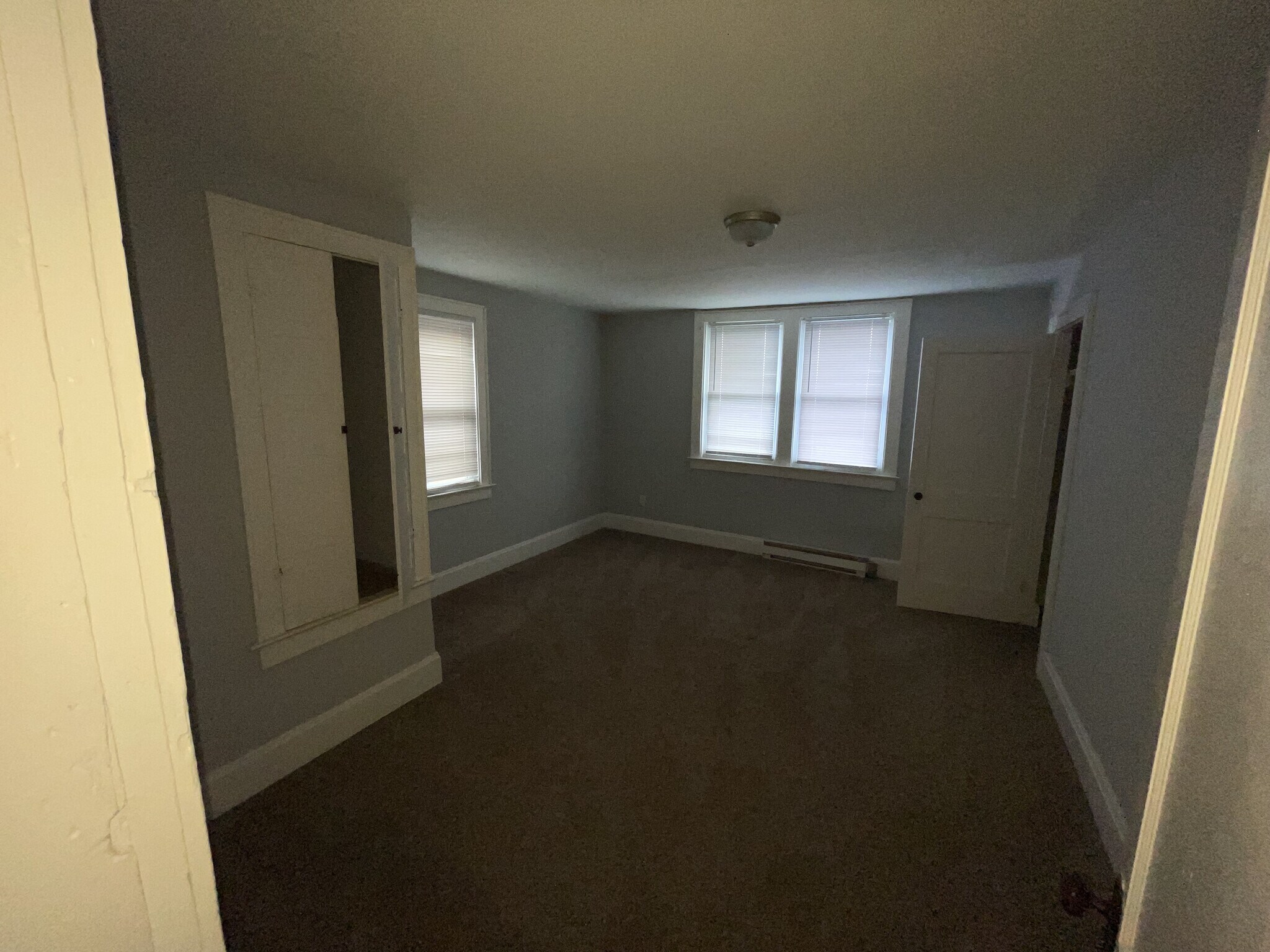 Building Photo - 728 Frebis Ave