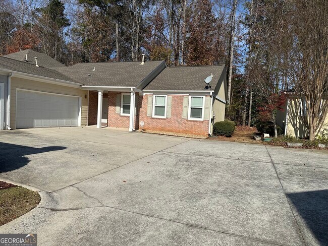 Building Photo - 124 Cottesford Dr SW