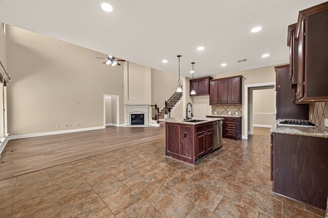 Building Photo - 16803 Tabasso Ct